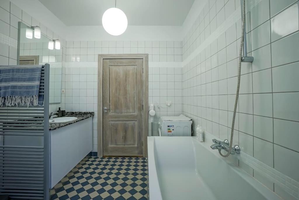Central Apartment - Nido'S Area Букурещ Екстериор снимка