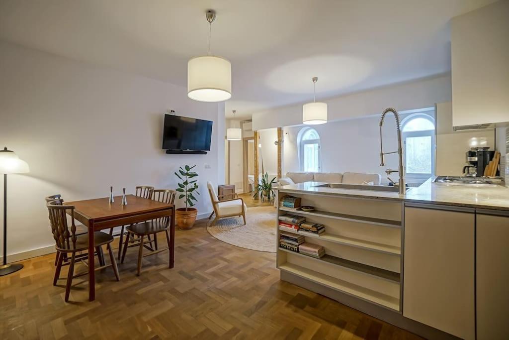 Central Apartment - Nido'S Area Букурещ Екстериор снимка