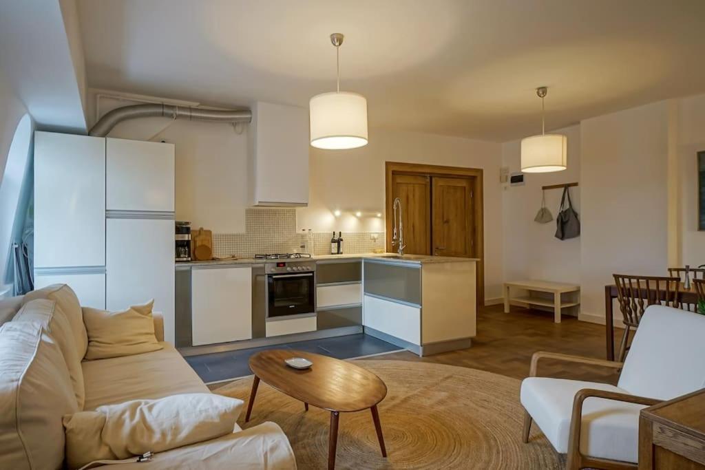 Central Apartment - Nido'S Area Букурещ Екстериор снимка